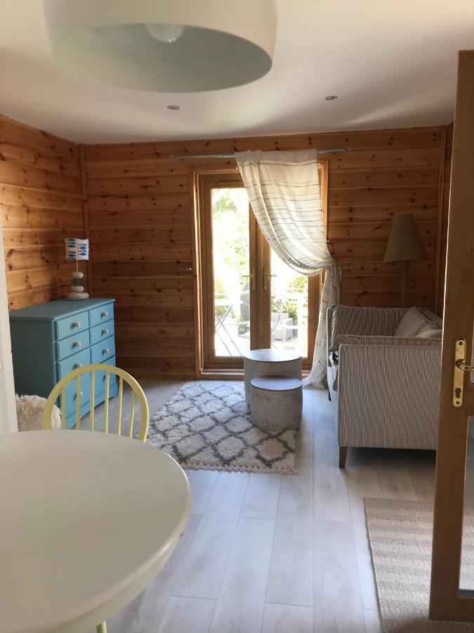 Winnie'S Corner - Self Contained Within The Grounds Of Another Property, In An Idyllic Wooded Setting Carlyon Bay Exterior foto